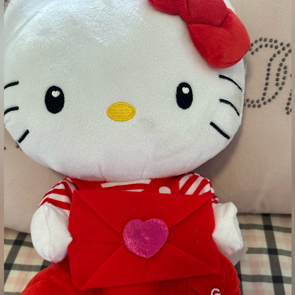 Hello Kitty Valentine’s Day Stepper, still steps.  15 inches tall